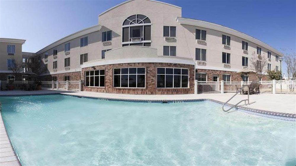 Express & By Ihg 2* Eagle Pass